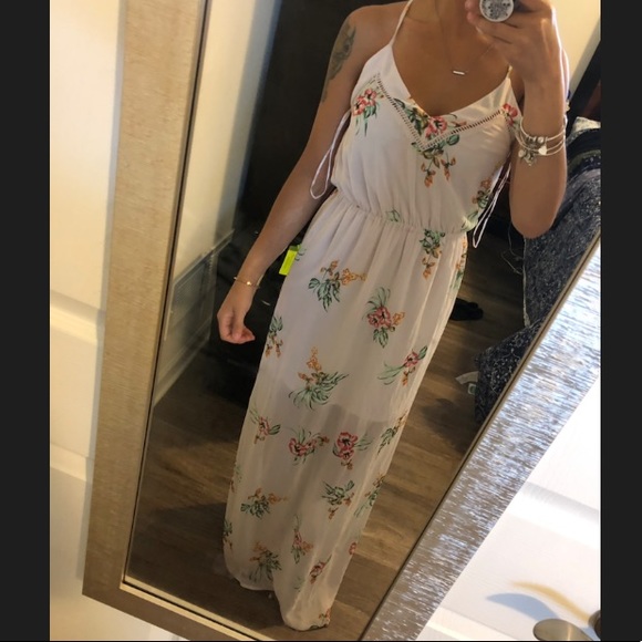 Sienna Sky Dresses & Skirts - Gorgeous Maxi Dress